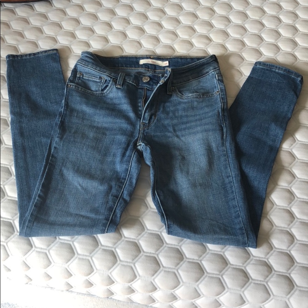 Levi’s 711 mid rise jeans